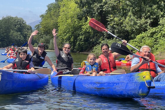 Un descenso del Sella en canoa para 2 adultos y un niño con Kayak Aventura en Las Rozas (Asturias)