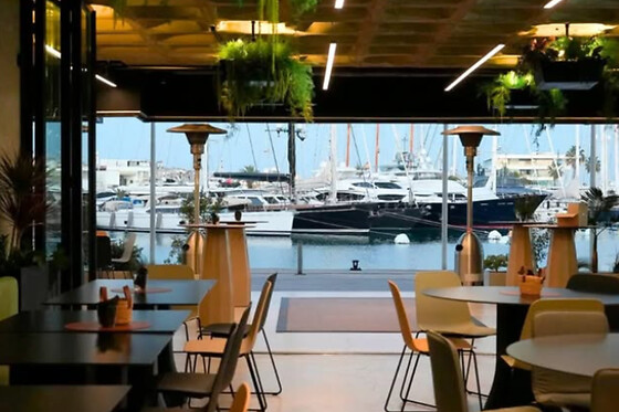 Una comida o cena gastronómica para 2 en Restaurante Front en Valencia