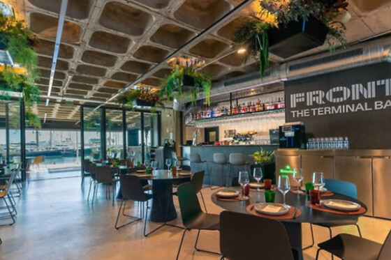 Una comida o cena gastronómica para 2 en Restaurante Front en Valencia