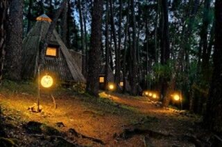 Una noche con degustación de productos artesanales para 2 en Glamping The Teepee en Mombeltrán (Ávila)