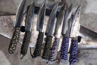 Forja tu propio cuchillo con un curso de Bushcraft para 1 en Fantastic Factory en Sentmenat (Barcelona)