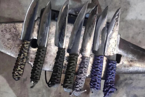Forja tu propio cuchillo con un curso de Bushcraft para 1 en Fantastic Factory en Sentmenat (Barcelona)
