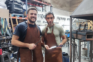 Forja tu propio cuchillo con un curso de Bushcraft para 1 en Fantastic Factory en Sentmenat (Barcelona)