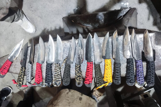 Forja tu propio cuchillo con un curso de Bushcraft para 1 en Fantastic Factory en Sentmenat (Barcelona)