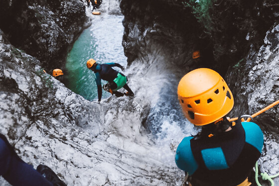 Barranquismo deportivo en España, en el barranco de Miraval (22)