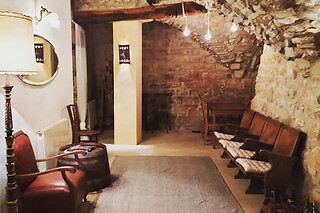 Una noche con desayuno y visita enológica para 2 en Casa Miret en Vallverd (Tarragona)