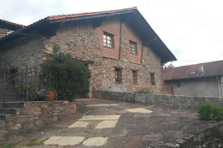 Dos noches en habitación doble para 2 en Casa Rural Argiñenea en San Sebastián (Gipuzkoa)