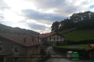 Dos noches en habitación doble para 2 en Casa Rural Argiñenea en San Sebastián (Gipuzkoa)