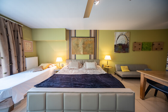 De Witte Merel & Hotel at home - photo 1