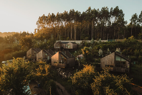 Una noche con desayuno y cesta de picnic para la cena para 2 en Cabanas de Udra en Beluso-Bueu (Pontevedra)