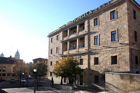 Una noche en habitación premium con desayuno para 2 en Abba Fonseca Hotel**** en Salamanca