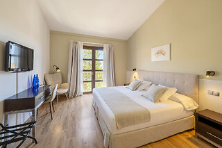 Una noche con experiencia bienestar y cena para 2 en Hotel Spa Villa Nazules**** en Almonacid de Toledo (Toledo)