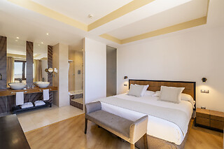 Una noche con experiencia bienestar y cena para 2 en Hotel Spa Villa Nazules**** en Almonacid de Toledo (Toledo)