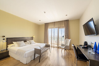 Una noche con experiencia bienestar y cena para 2 en Hotel Spa Villa Nazules**** en Almonacid de Toledo (Toledo)