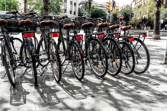 Un tour privado con delivery en bicicleta classic para 2 en Delivery Bikes BCN en Barcelona