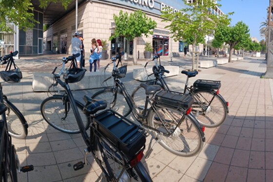 Un tour privado con delivery en bicicleta classic para 2 en Delivery Bikes BCN en Barcelona