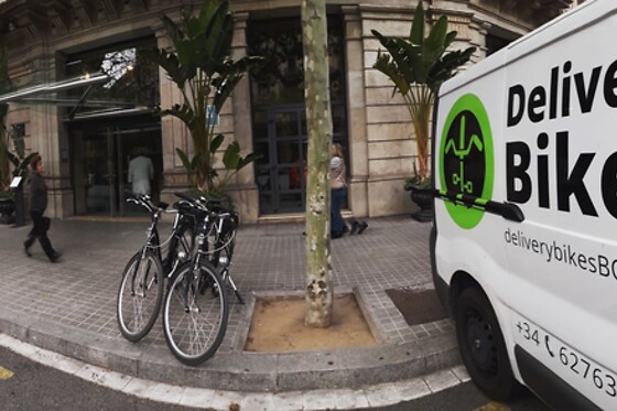 Un tour privado con delivery en bicicleta classic para 2 en Delivery Bikes BCN en Barcelona