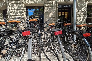 Un tour privado con delivery en bicicleta classic para 2 en Delivery Bikes BCN en Barcelona