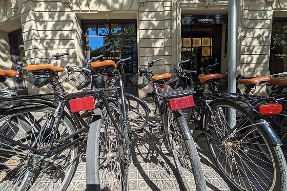 Un tour privado con delivery en bicicleta classic para 2 en Delivery Bikes BCN en Barcelona