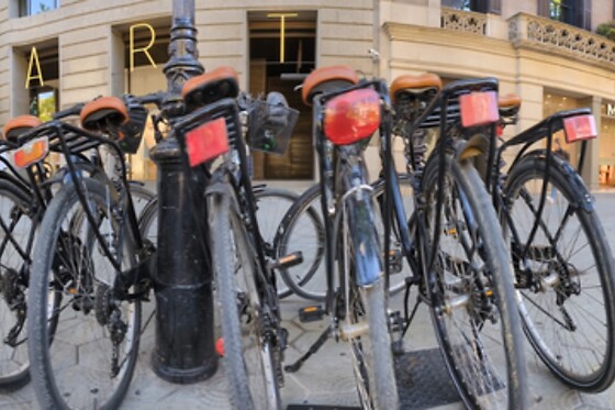 Un tour privado con delivery en bicicleta classic para 2 en Delivery Bikes BCN en Barcelona