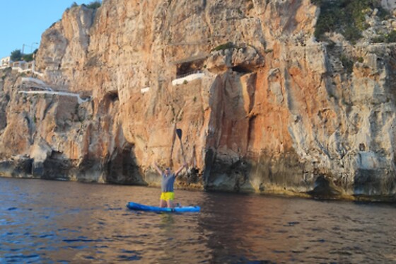 Un alquiler de paddle surf para 4 en MenorcAventura en Alaior (Islas Baleares)
