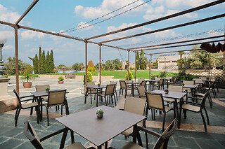 Una noche con experiencia bienestar y cena para 2 en Hotel Spa Villa Nazules**** en Almonacid de Toledo (Toledo)