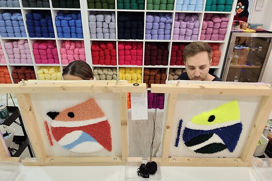 Un taller creativo de alfombras con técnica tufting para 1 persona en EP Custom Rug, en València