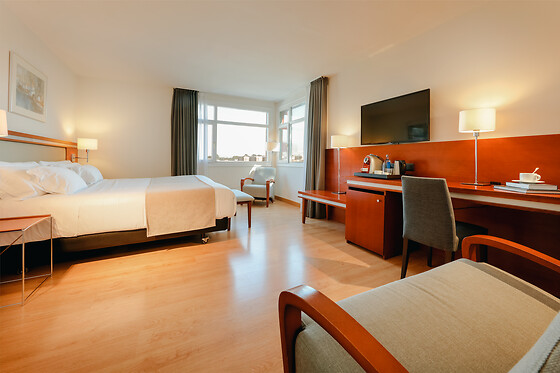 Una noche con desayuno para 2 en Abba Euskalduna Hotel**** en Bilbao (Bizkaia)
