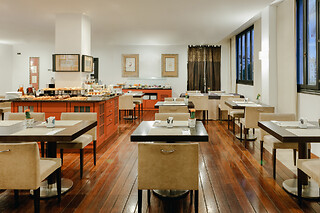 Una noche con desayuno para 2 en Abba Euskalduna Hotel**** en Bilbao (Bizkaia)