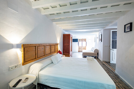 GRUPO BESARO HOTELS - photo 1