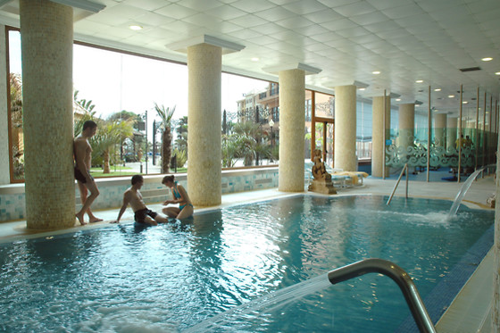 Un tratamiento corporal para 1 en Hotel IPV Palace & Spa Costa del Sol Sup en Fuengirola (Málaga)