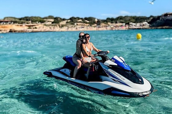 Excursión en moto acuática a Cala Comte con salida desde San Antonio, Ibiza