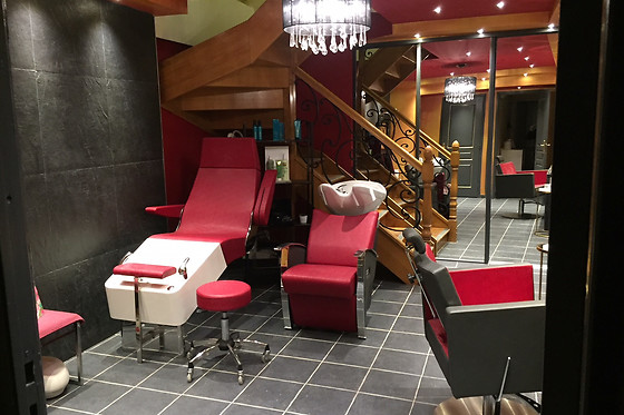 LR Coiffure Esthétique - photo 12