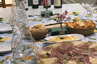Cata de vinos gallegos con almuerzo maridaje