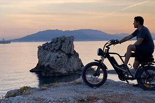 Alquiler de una bicicleta E-FAT durante 10 horas para descubrir Málaga a tu propio ritmo