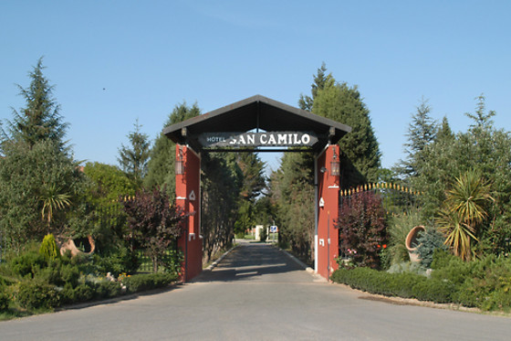 Dos noches con desayunos para 2 en Hotel San Camilo*** en Navarrete (La Rioja)