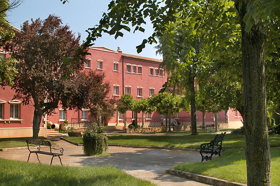 Dos noches con desayunos para 2 en Hotel San Camilo*** en Navarrete (La Rioja)