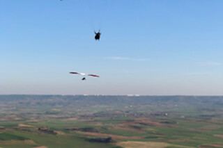 Un vuelo de aventura en parapente para 2 en Airparapente en Alarilla (Guadalajara)