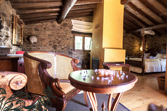 Una noche con desayuno para 2 en Hotel Ruralis Peña del Alba***** en Arroyomolinos de la Vera (Cáceres)
