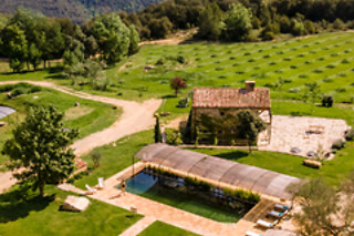Una noche con desayuno para 2 en Can Buch Hotel ECOTurismo en Sant Aniol de Finestres (Girona)
