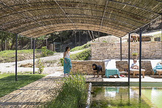 Una noche con desayuno para 2 en Can Buch Hotel ECOTurismo en Sant Aniol de Finestres (Girona)