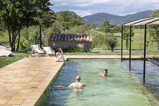 Una noche con desayuno para 2 en Can Buch Hotel ECOTurismo en Sant Aniol de Finestres (Girona)