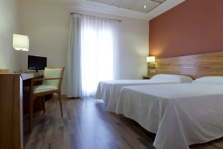 Dos noches en habitación twin estándar para 2 en Hotel Bulevard*** en Benicassim (Castellón)