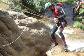 Una experiencia de vía ferrata y barranco para 2 en Amadablam Aventura en Guadarrama (Madrid)