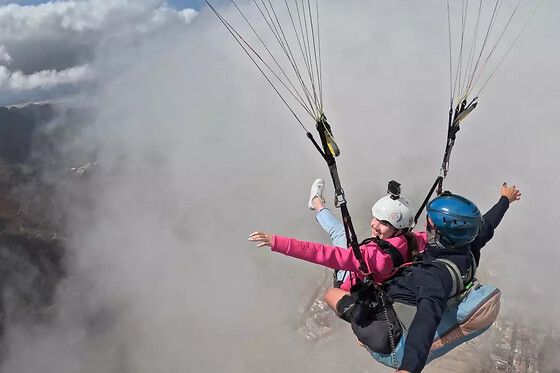Un vuelo en parapente para 3 en Brisa Paragliding en Costa Adeje (Santa Cruz de Tenerife)