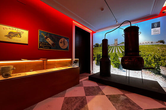 Una entrada con cata de cuatro vinos para 2 a The Sherry Gallery en Jerez de la Frontera (Cádiz)