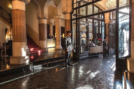 Una noche para 2 en Hotel Casa Fuster G.L Monumento***** en Barcelona