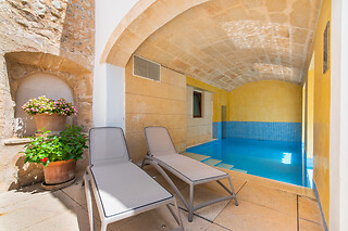 Una noche con desayuno para 2 en Hotel Ca'n Moragues**** en Arta (Islas Baleares)