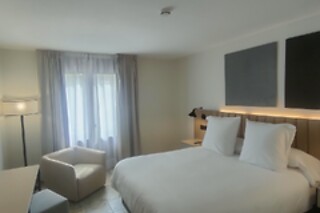 Una noche con desayuno para 2 en Dwo Rioja Wine Hotel 4**** en Cenicero (La Rioja)