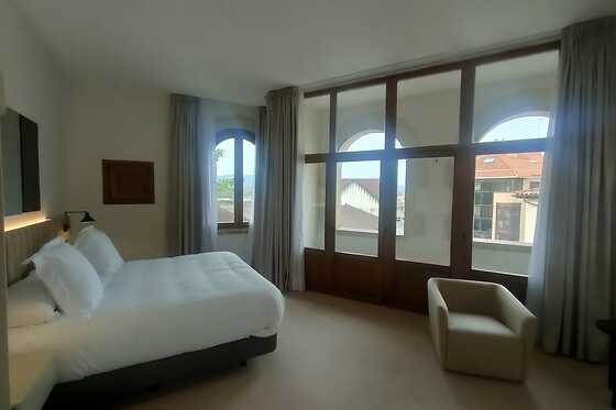Una noche con desayuno para 2 en Dwo Rioja Wine Hotel 4**** en Cenicero (La Rioja)